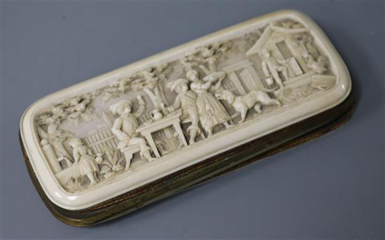 A German carved ivory purse